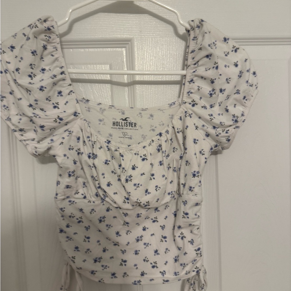 Hollister Blue Floral Print Blouse